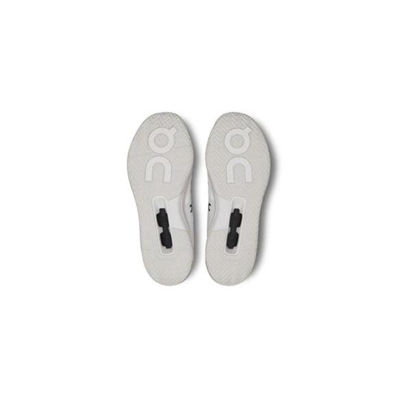 Athletic_Shoes